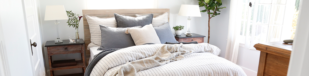 Brand New!-Pom Pom at Home