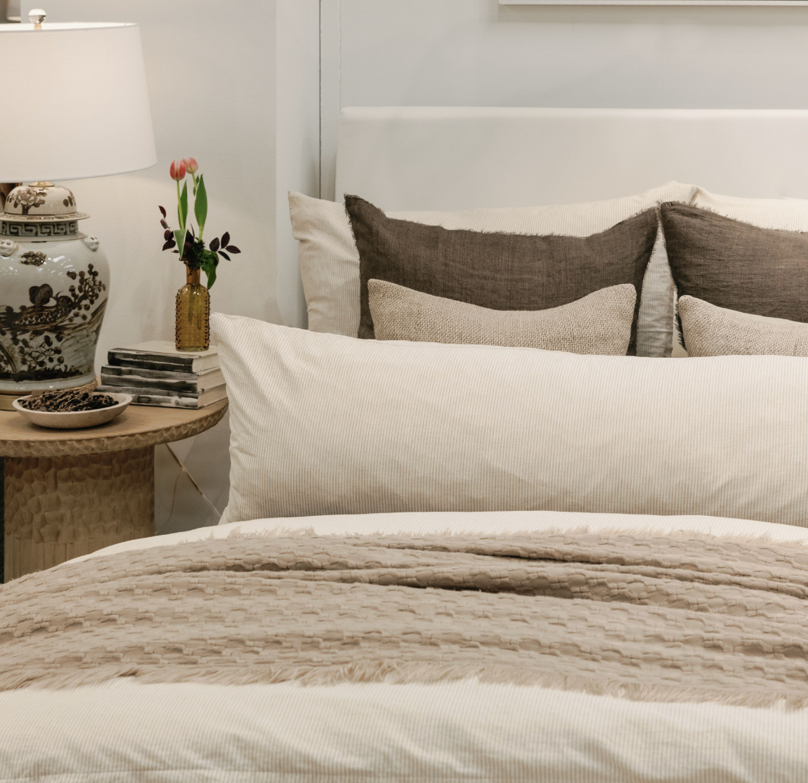 Earthy Summer: Create a Grounded Bedroom Retreat