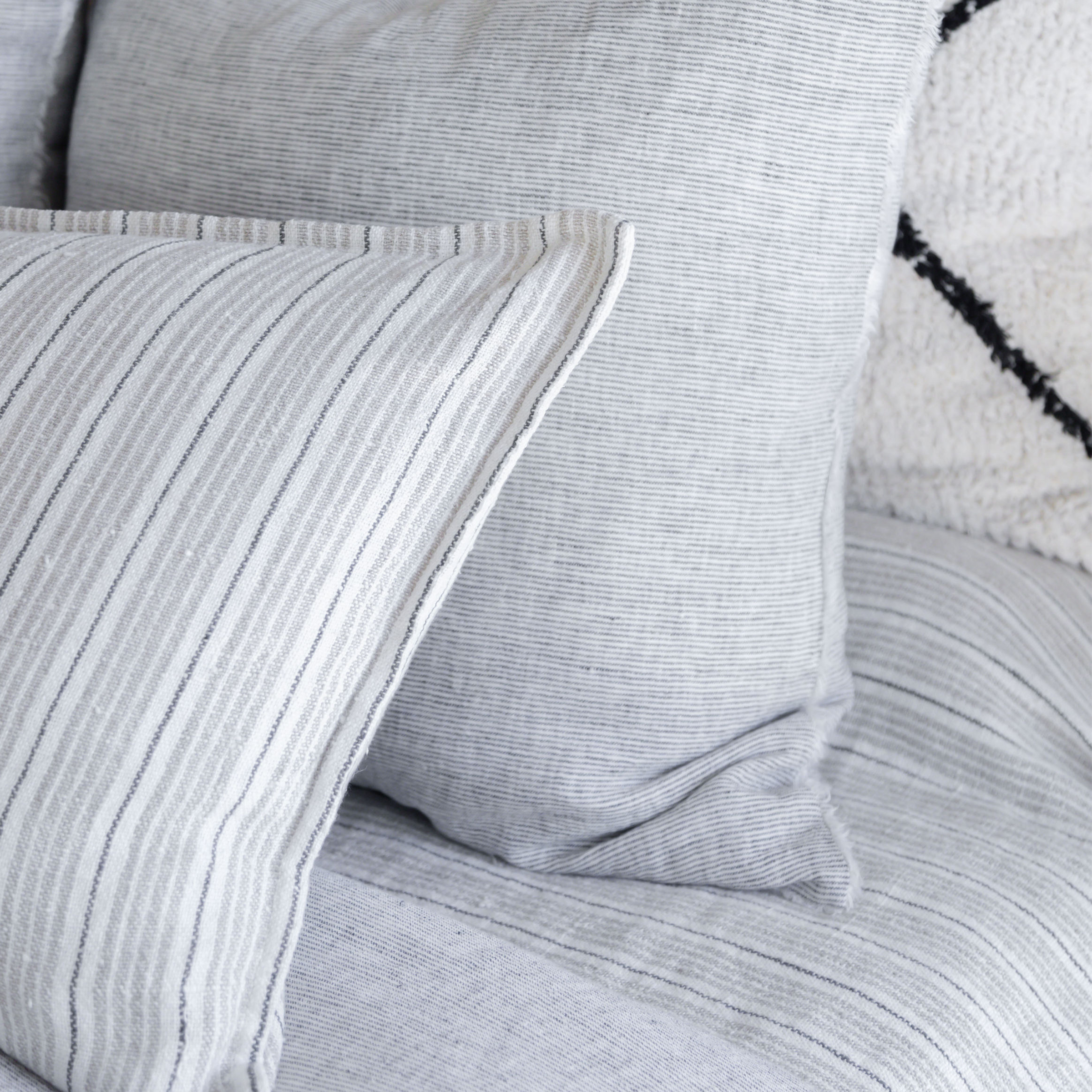 Newport Pillow 20"X 20" With Insert