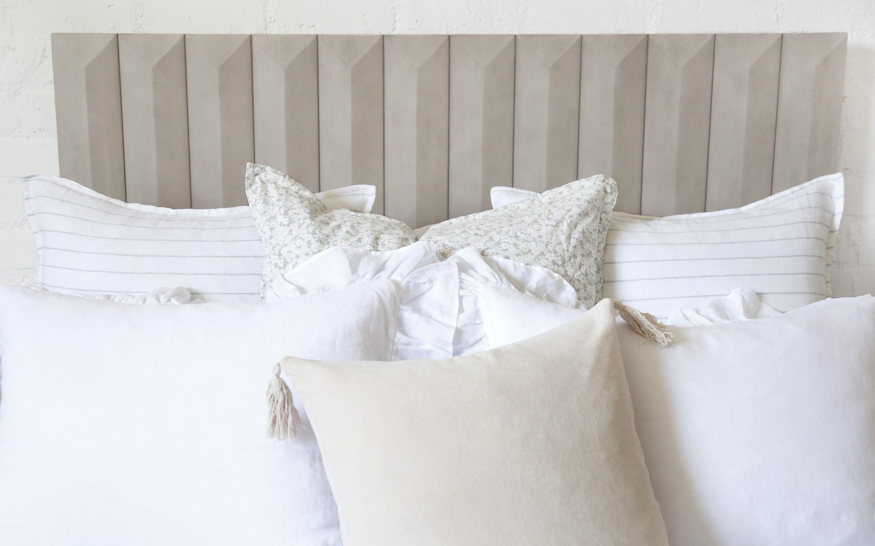 Create a Bed with Subtle Hues-Pom Pom at Home