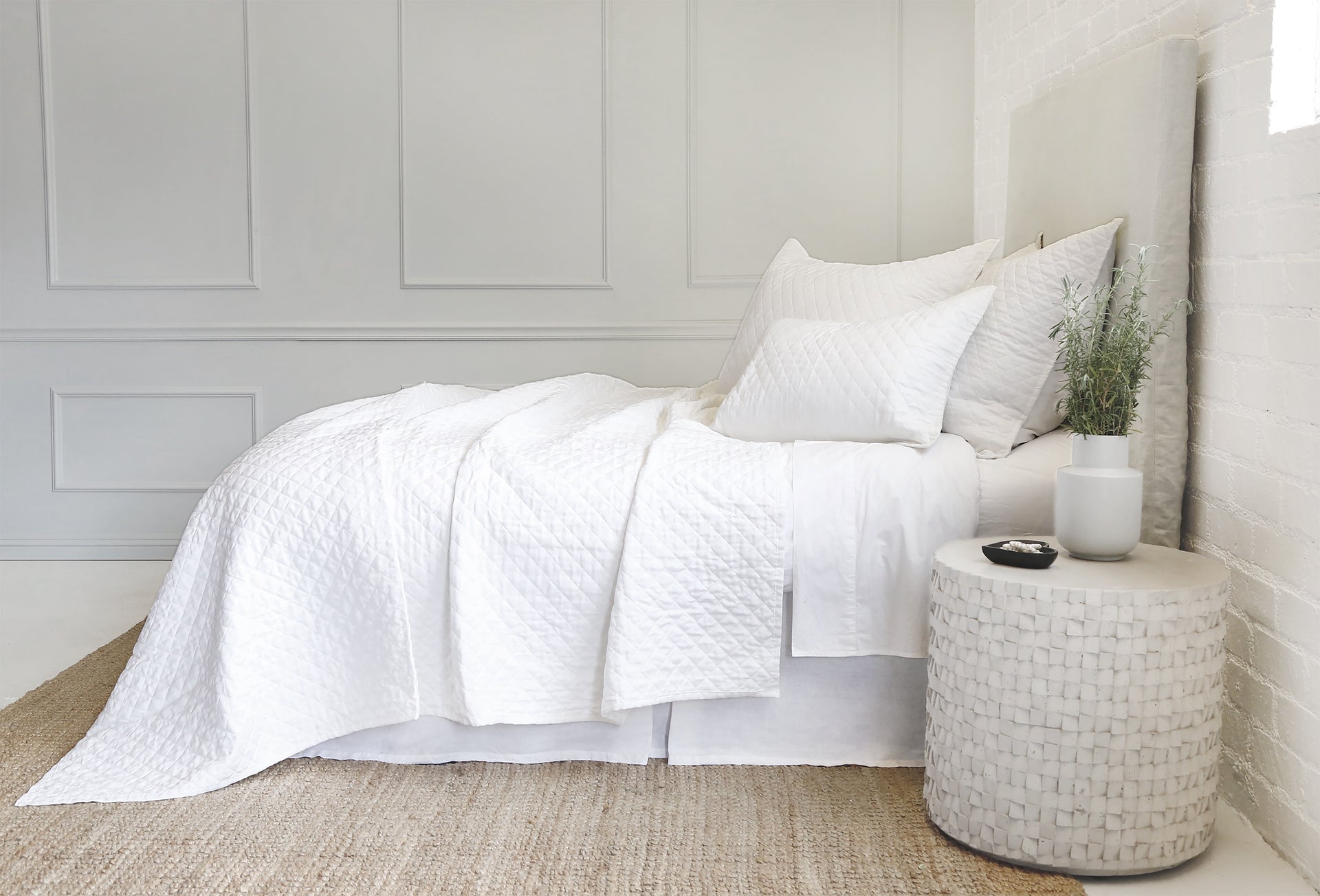 The Benefits of Linen Bedding. Pom Pom at Home