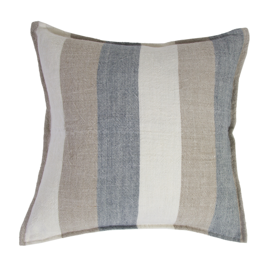 Monterey Blanket Pom Pom at Home