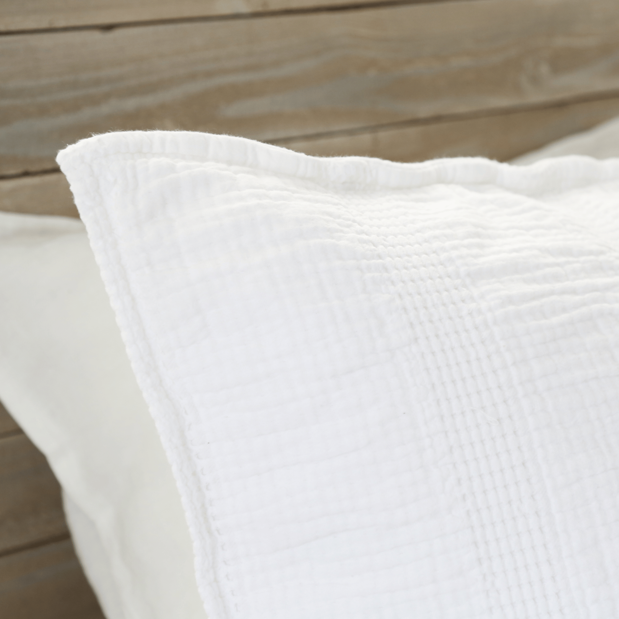 nantucket matelasse collection - euro - white color - pom pom at home