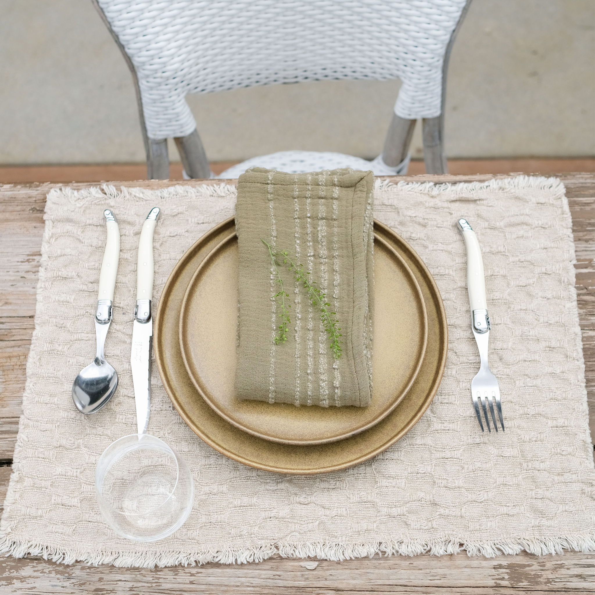 Wren Placemat - 3 Colors