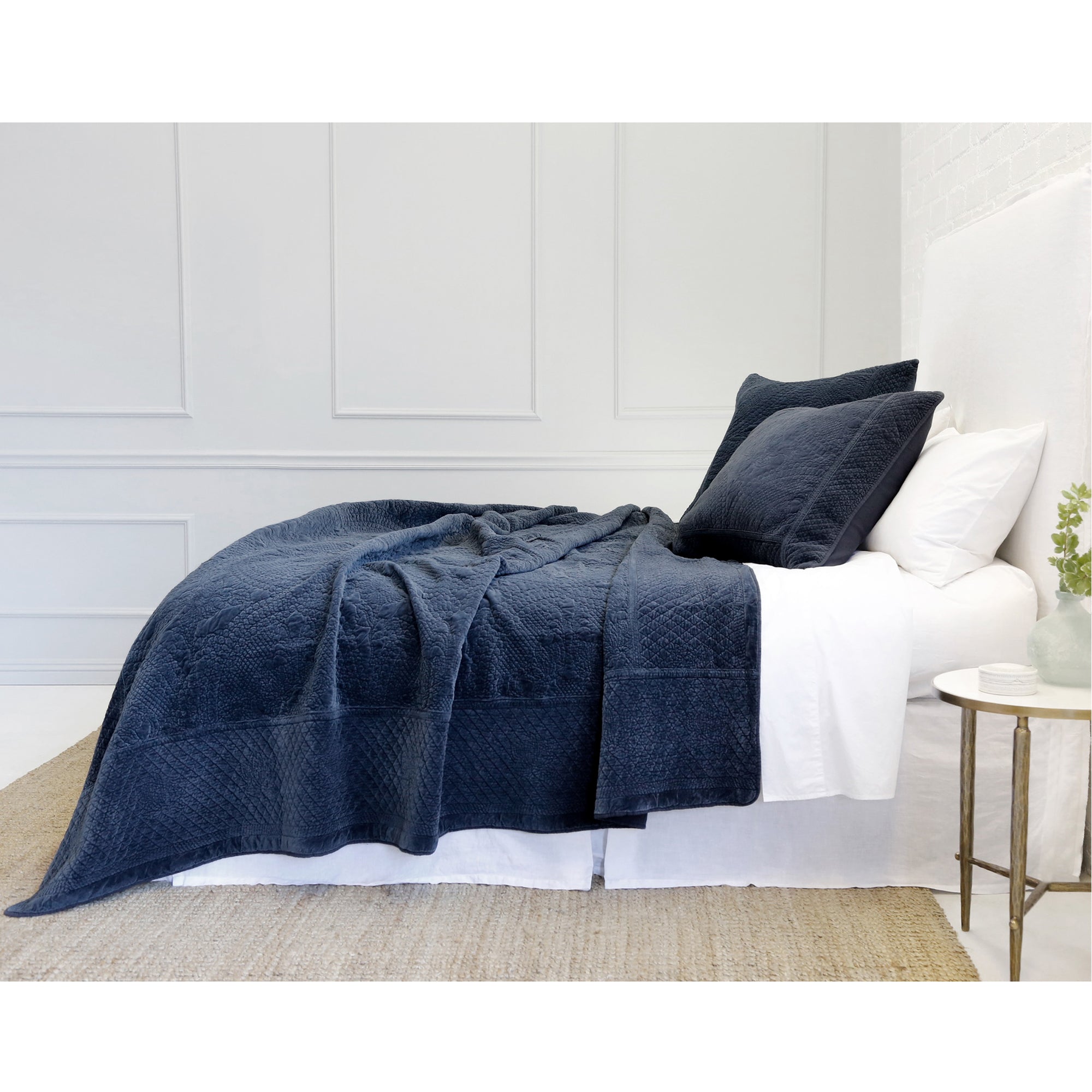 marseille - navy color - coverlet - pom pom at home