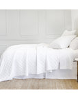 brussels - white color - coverlet - pom pom at home