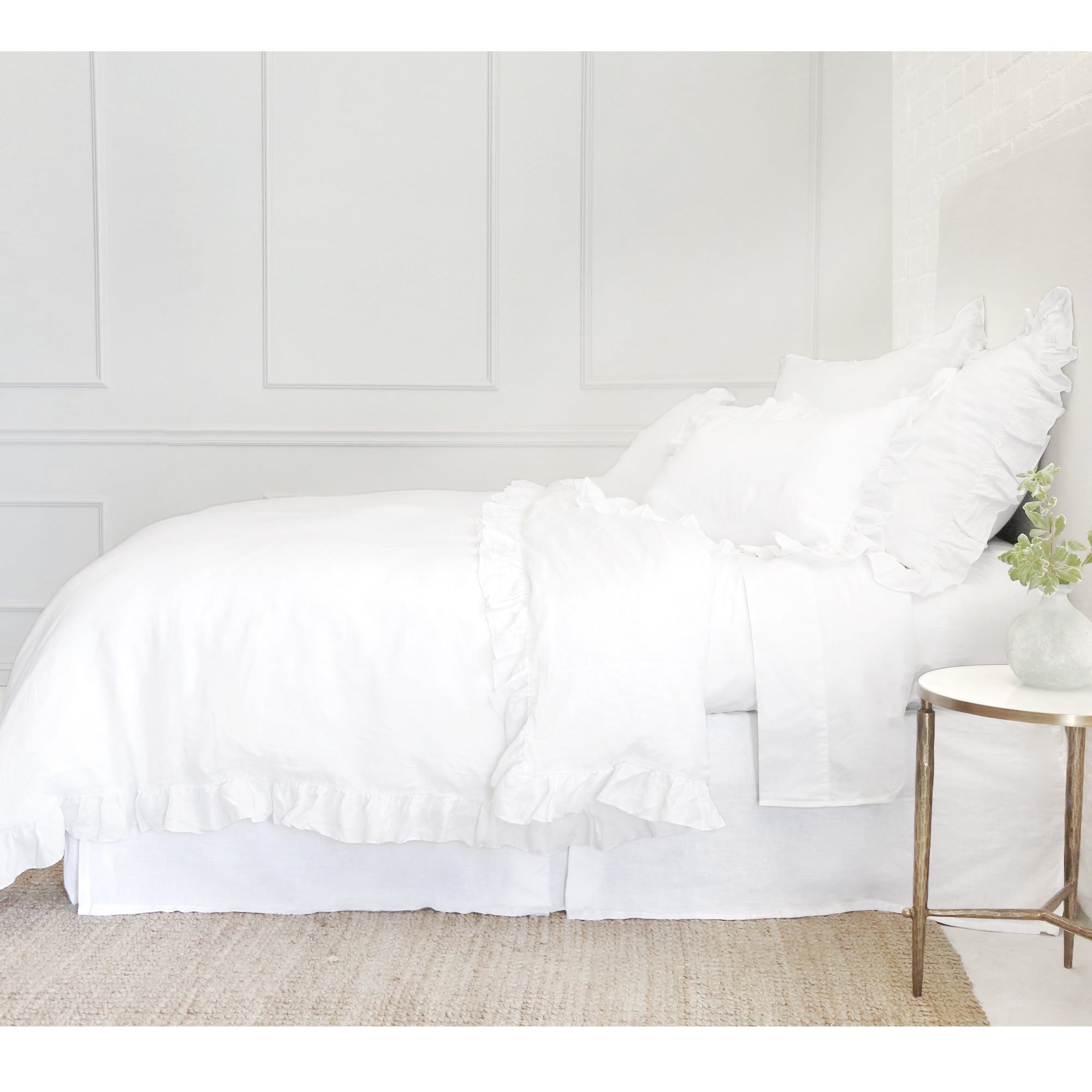 charlie - white color -  duvet set - pom pom at home