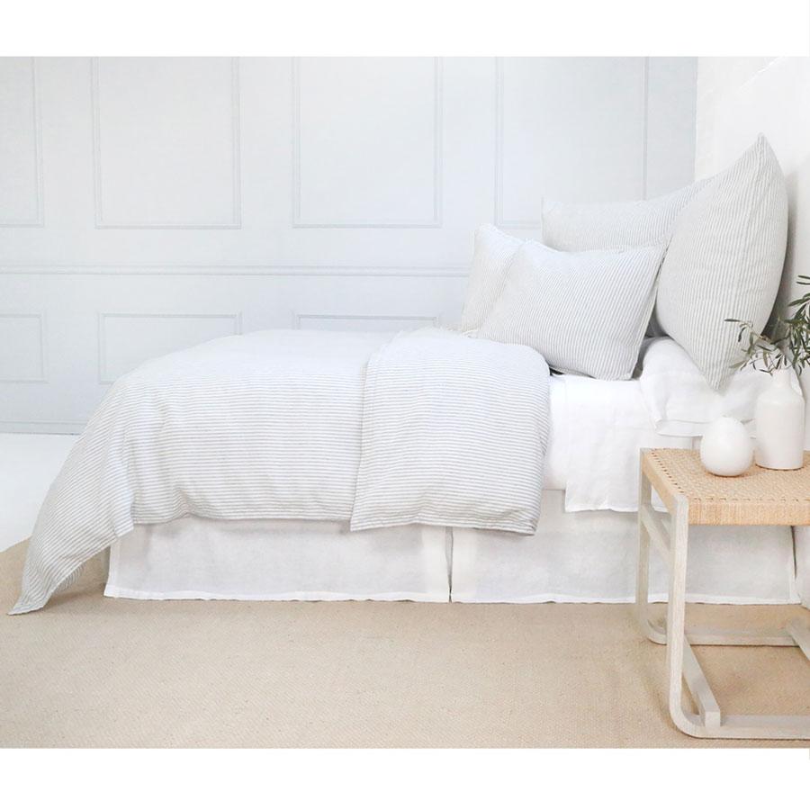 connor - ivory/denim color - duvet set - pom pom at home