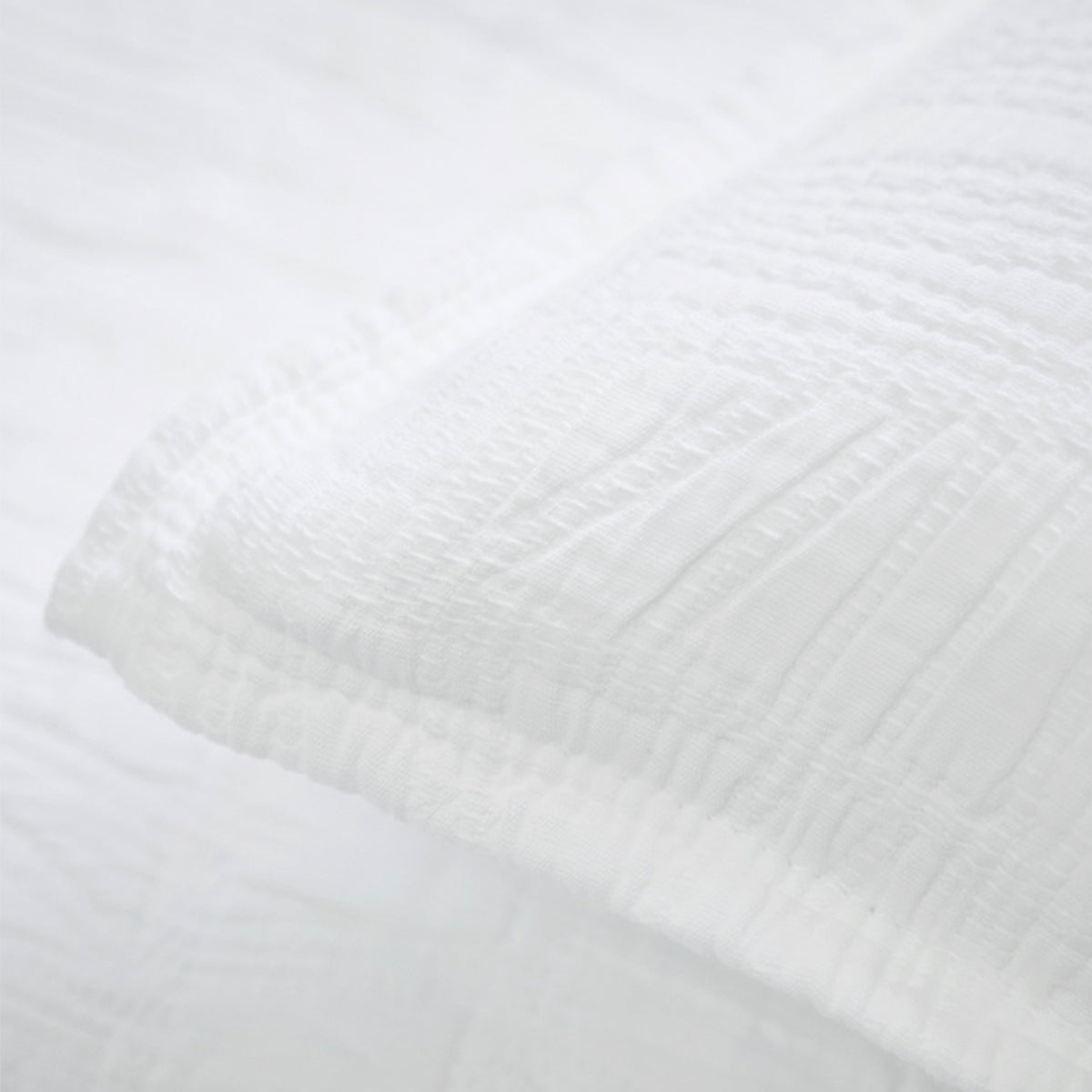 harbour matelasse collection - white color - coverlet - pom pom at home