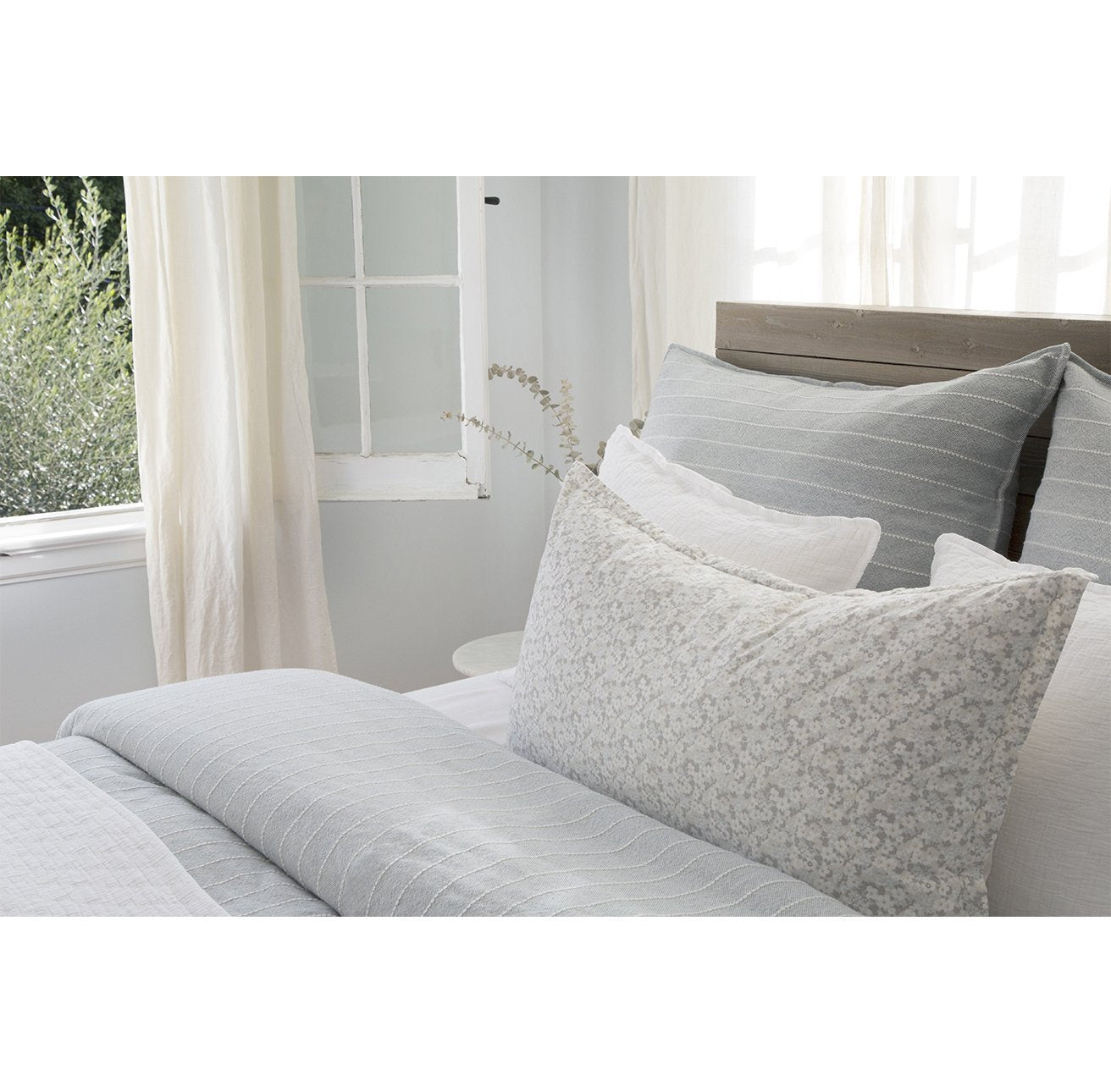 henley - sky color - duvet set - pom pom at home