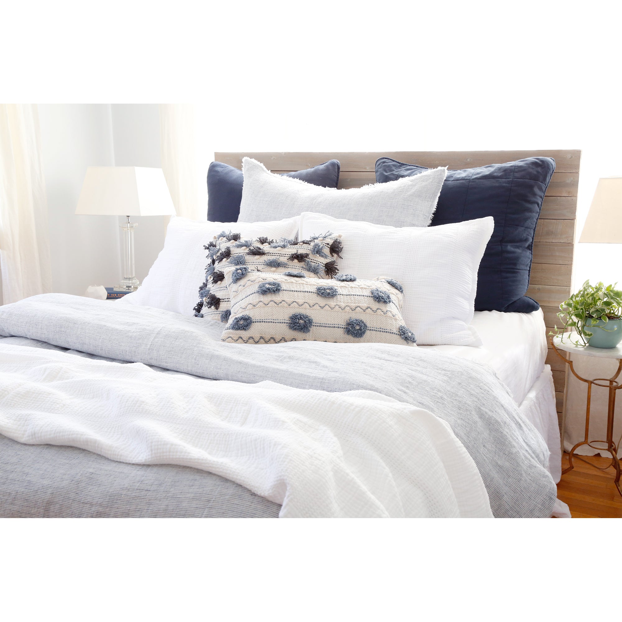 antwerp - navy color - coverlet - pom pom at home